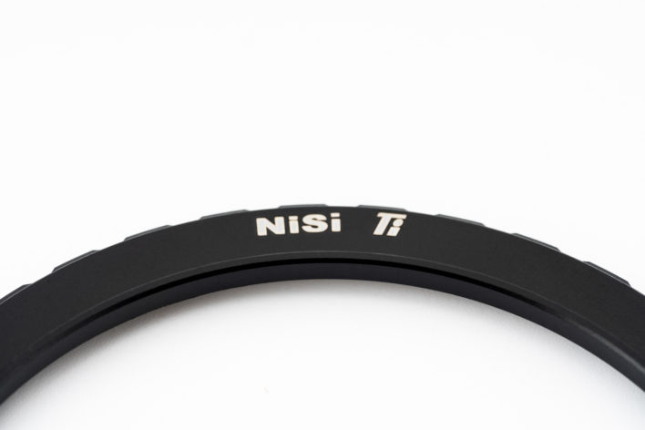 Повышающее титановое кольцо NiSi Ti Adapter Ring 49-77mm
